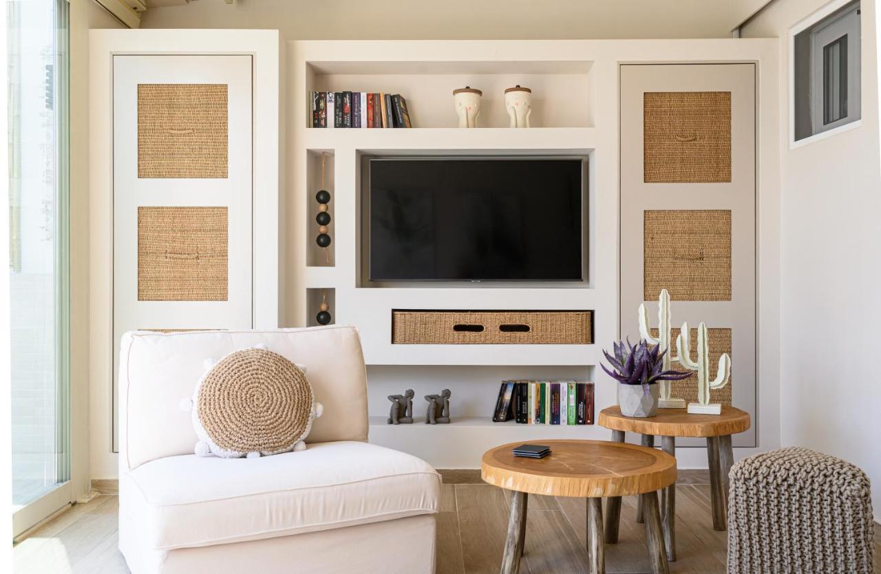 Fiorela'S Casa- A Stylish Loft Apartment In The Heart Of Preveza Eksteriør billede
